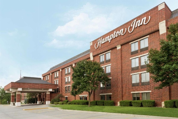 Hampton Inn By Hilton Des Moines West Main image